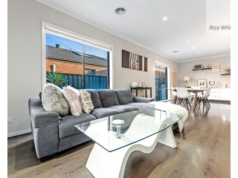 92 Moor Park Drive, Craigieburn VIC 3064
