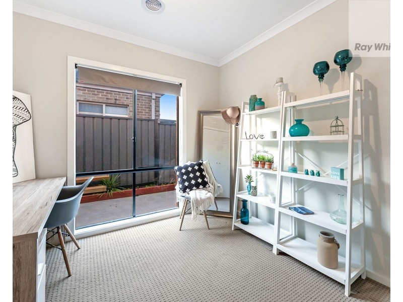 92 Moor Park Drive, Craigieburn VIC 3064