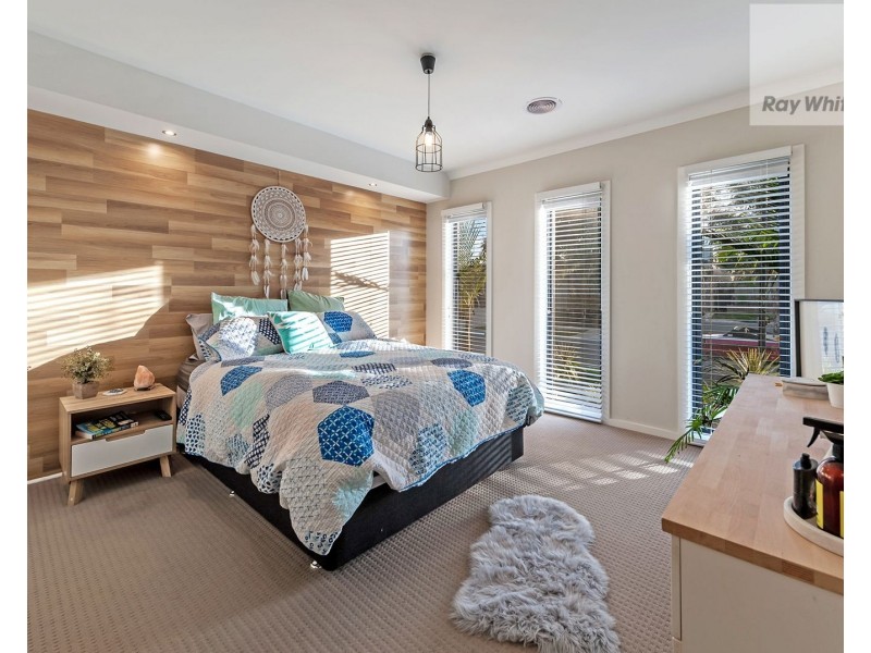 92 Moor Park Drive, Craigieburn VIC 3064