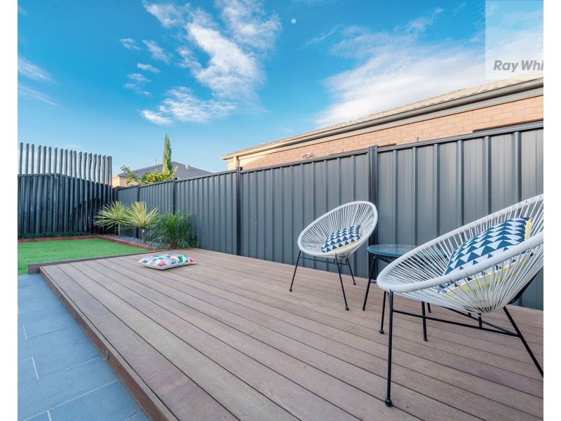 92 Moor Park Drive, Craigieburn VIC 3064