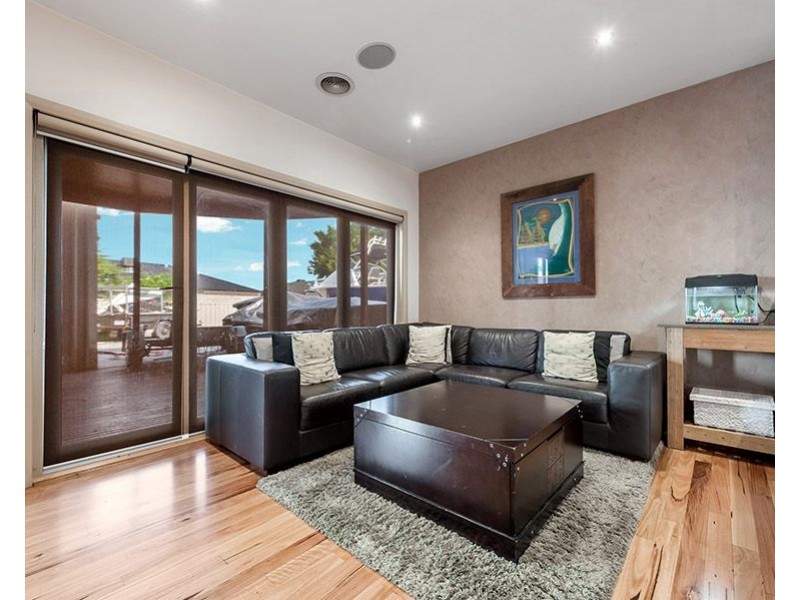 5 Creekwood Drive, Craigieburn VIC 3064