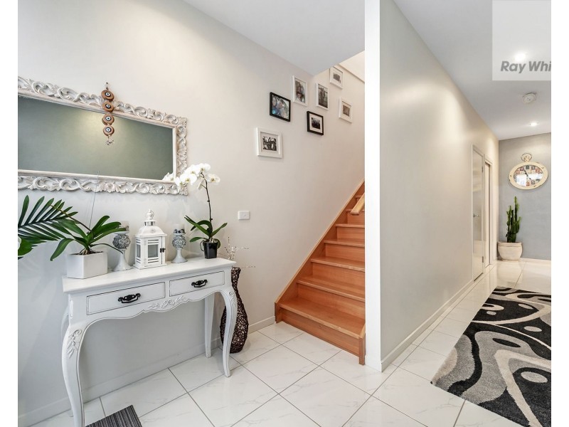 12 Cavell Drive, Craigieburn VIC 3064