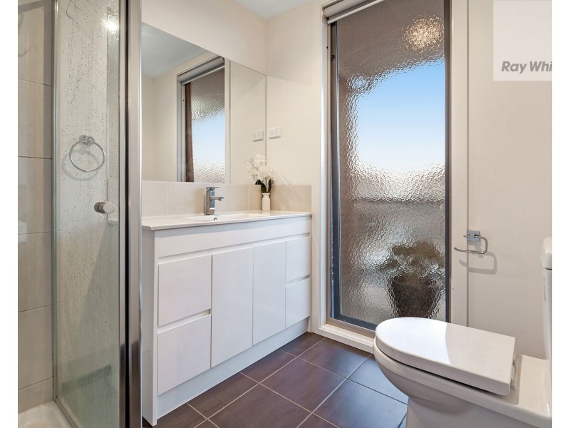 12 Cavell Drive, Craigieburn VIC 3064