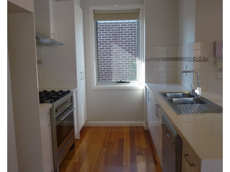 1/2 Bellevue Street, Coburg VIC 3058