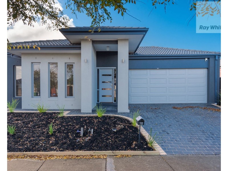18 Arapiles Avenue, Craigieburn VIC 3064