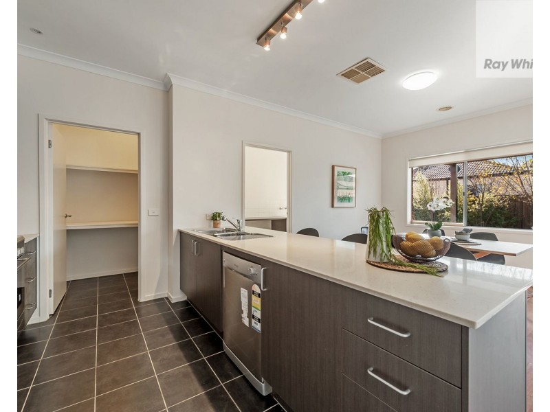 18 Arapiles Avenue, Craigieburn VIC 3064