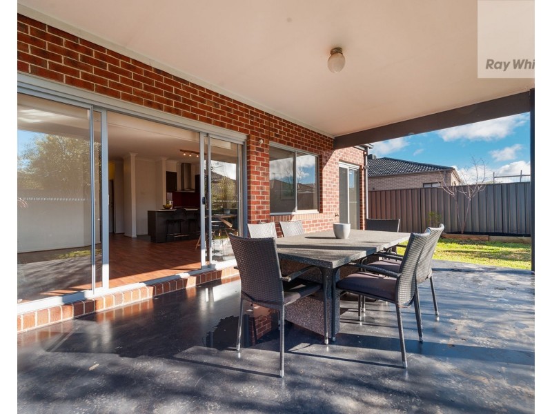 18 Arapiles Avenue, Craigieburn VIC 3064