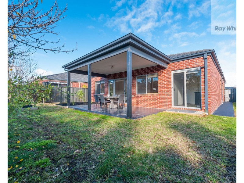 18 Arapiles Avenue, Craigieburn VIC 3064