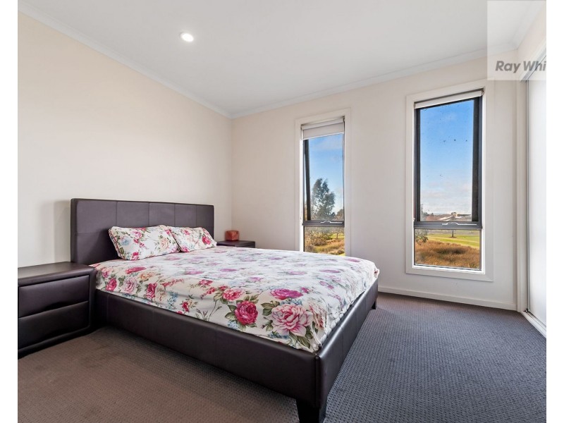 34 Alexander Circuit, Craigieburn VIC 3064