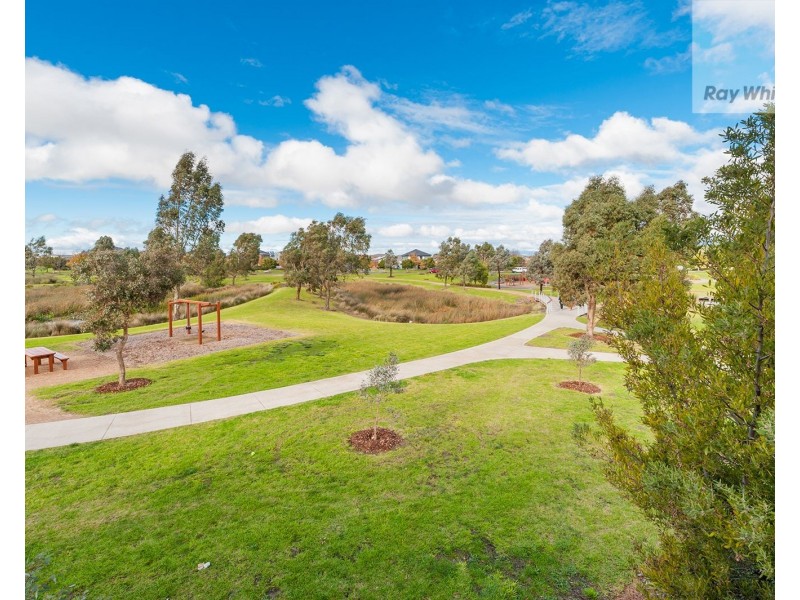 34 Alexander Circuit, Craigieburn VIC 3064