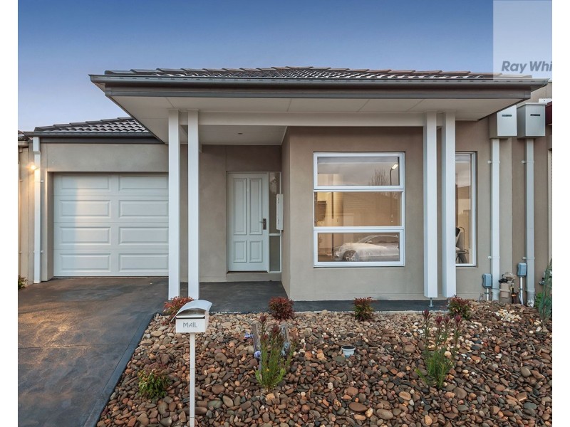 10 Crosskeys Road, Craigieburn VIC 3064
