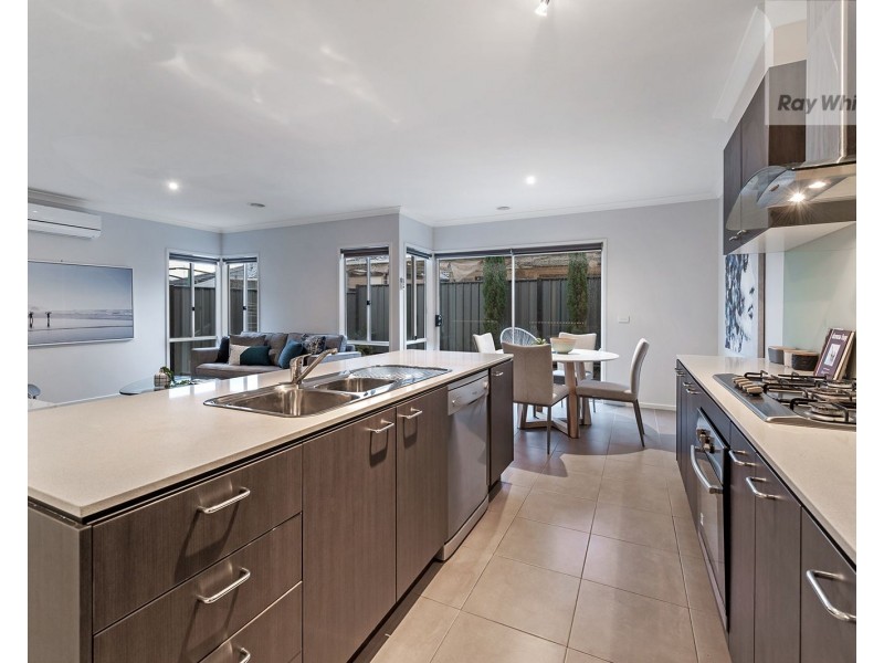 10 Crosskeys Road, Craigieburn VIC 3064