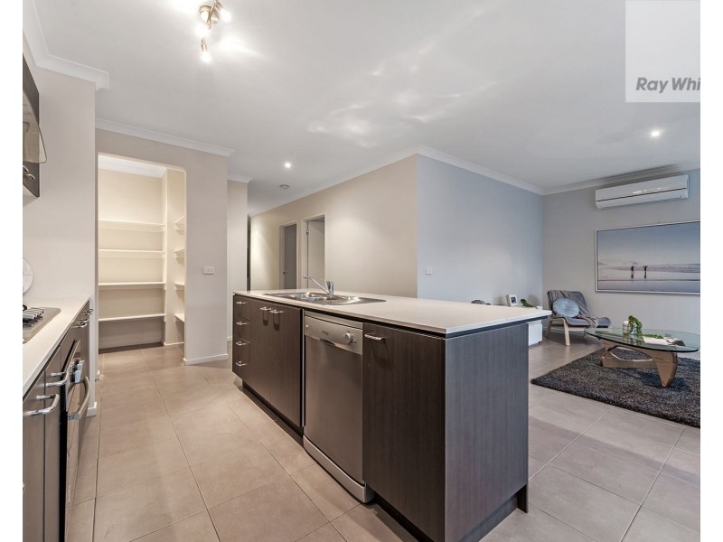 10 Crosskeys Road, Craigieburn VIC 3064