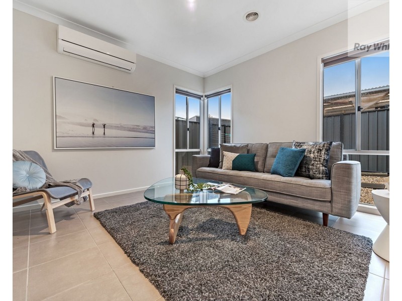 10 Crosskeys Road, Craigieburn VIC 3064