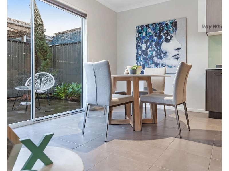 10 Crosskeys Road, Craigieburn VIC 3064