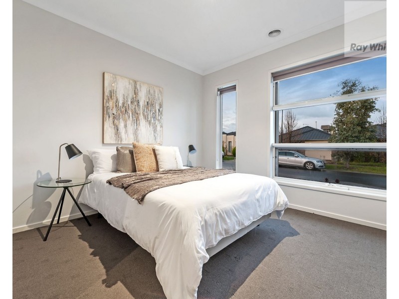 10 Crosskeys Road, Craigieburn VIC 3064