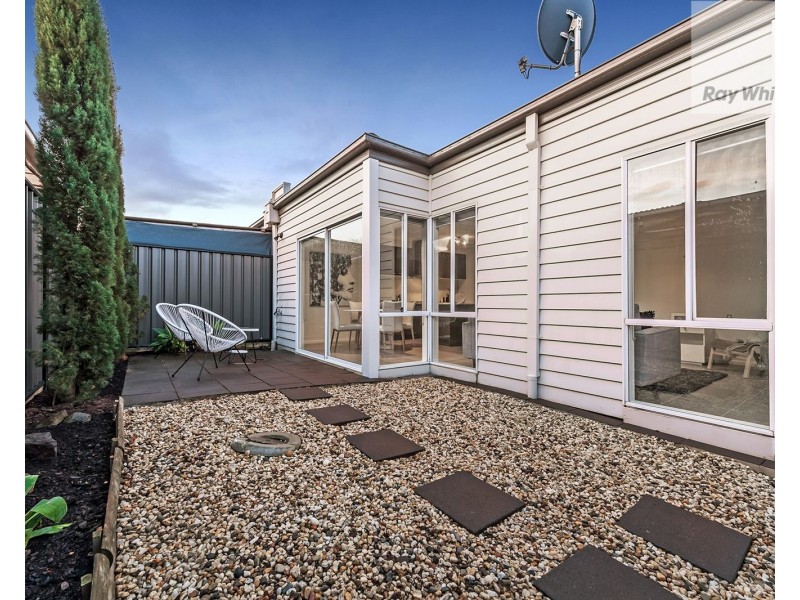 10 Crosskeys Road, Craigieburn VIC 3064