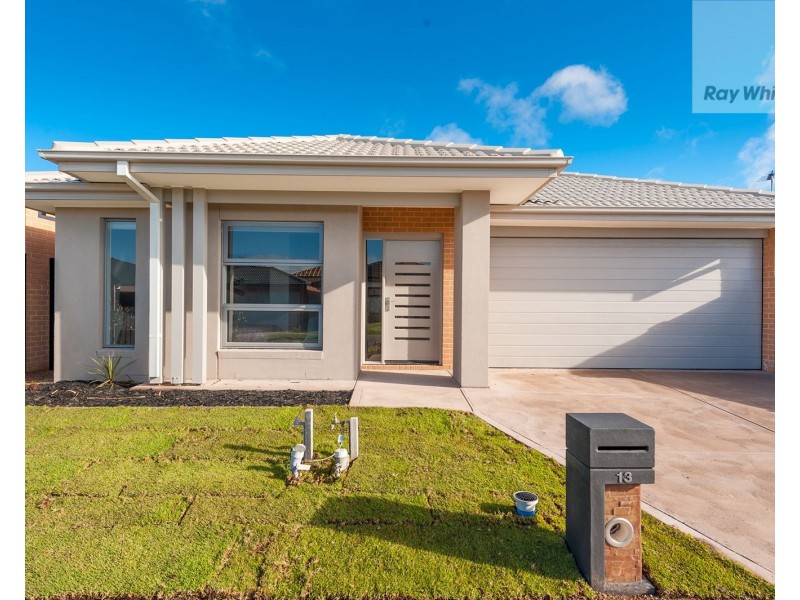 13 Geyser Street, Craigieburn VIC 3064