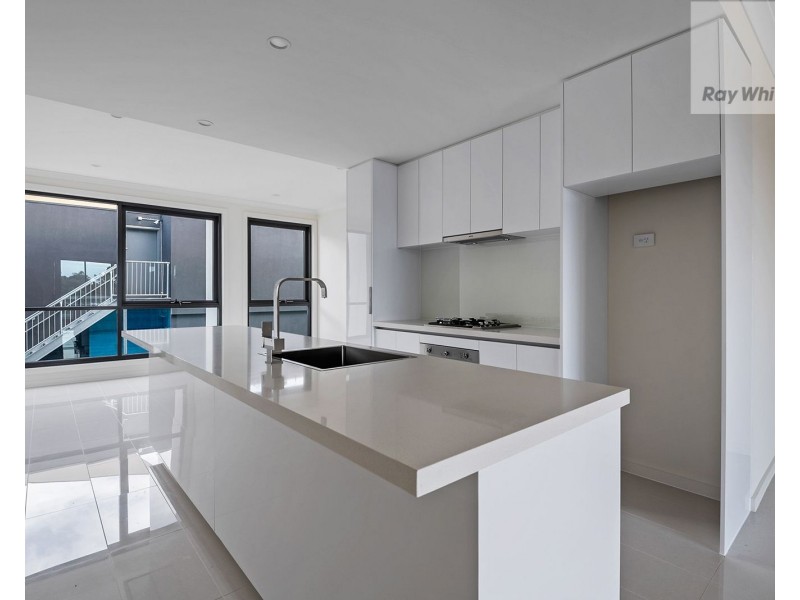 9/70 Hazel Glen Drive, Doreen VIC 3754