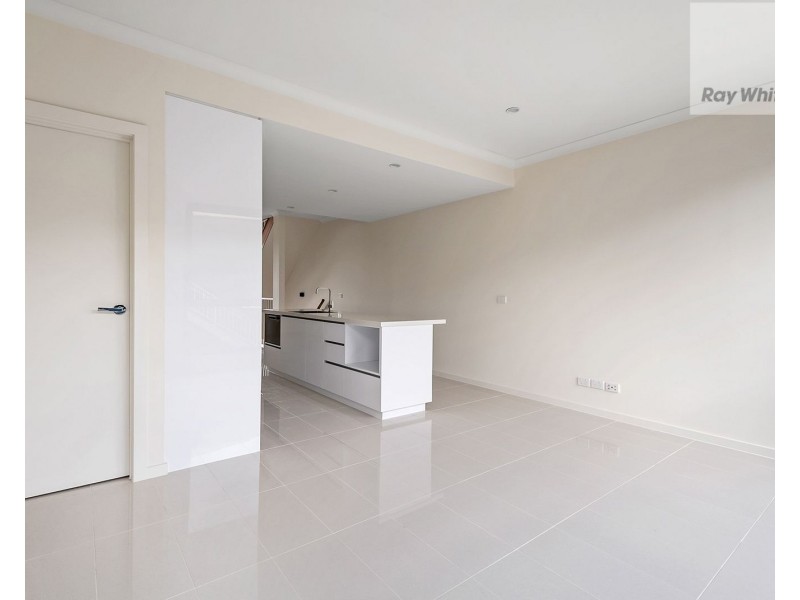 8/70 Hazel Glen Drive, Doreen VIC 3754