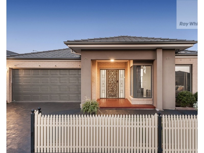 104 Huntington Drive, Craigieburn VIC 3064