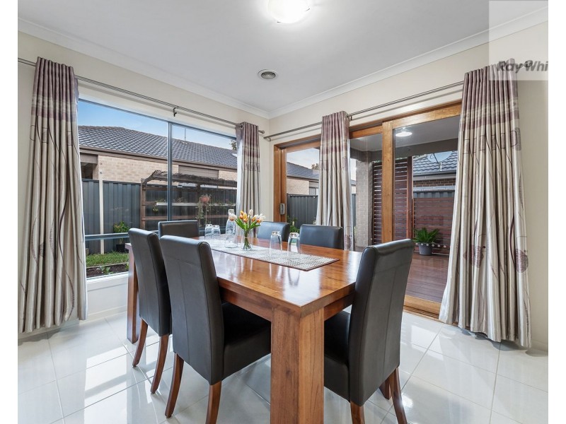 104 Huntington Drive, Craigieburn VIC 3064