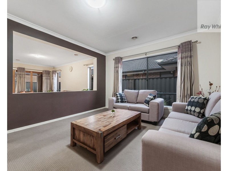 104 Huntington Drive, Craigieburn VIC 3064