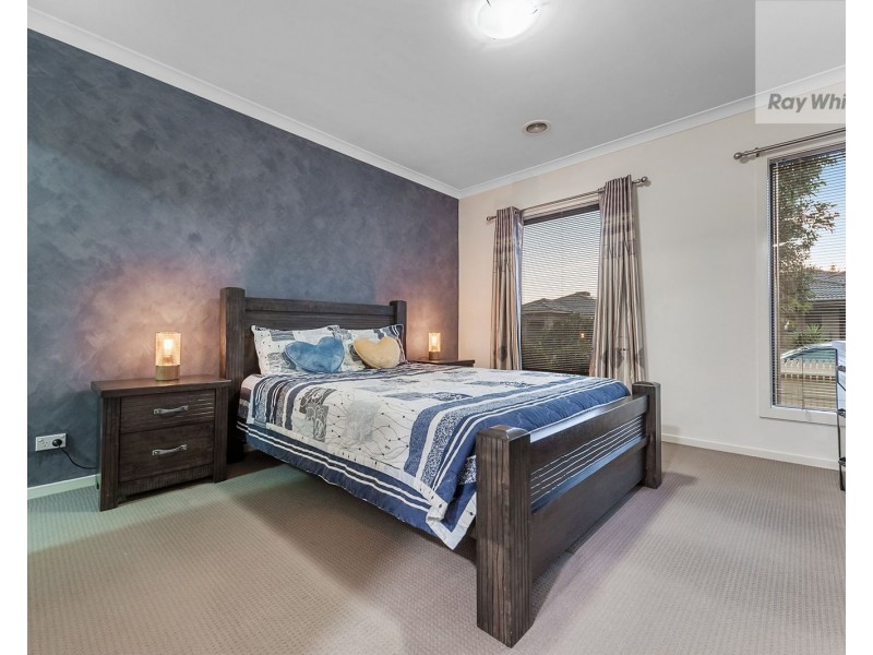 104 Huntington Drive, Craigieburn VIC 3064
