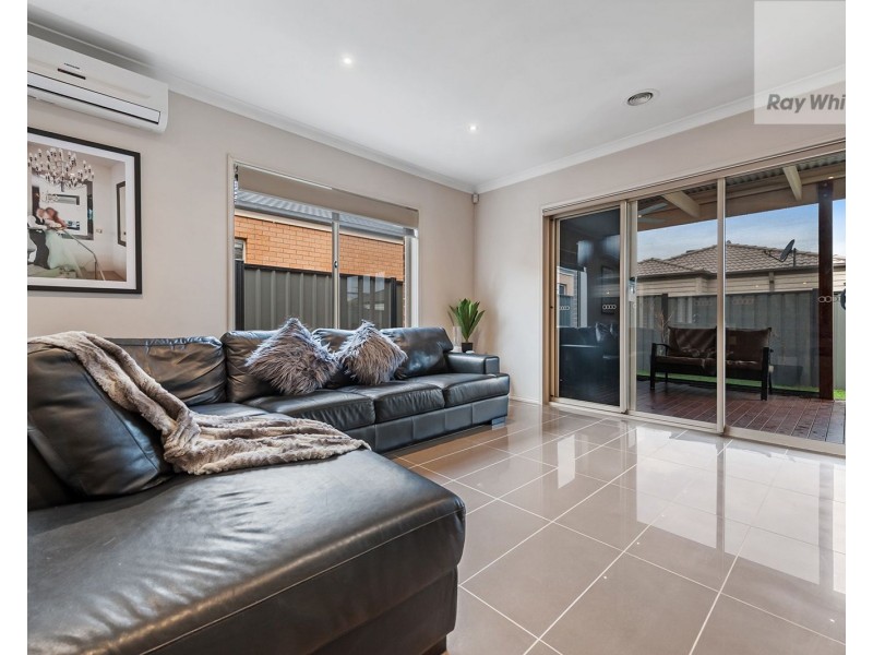 152 Newbury Boulevard, Craigieburn VIC 3064