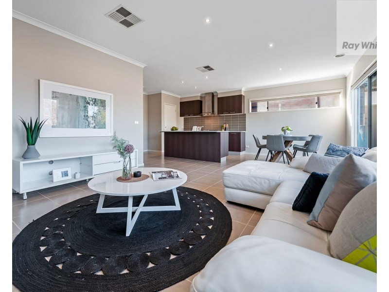 91 Charteris Drive, Craigieburn VIC 3064