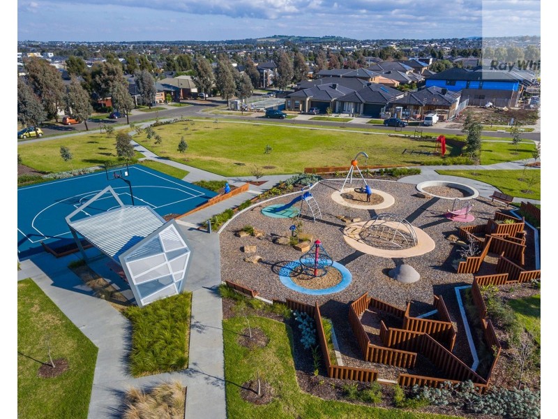 91 Charteris Drive, Craigieburn VIC 3064