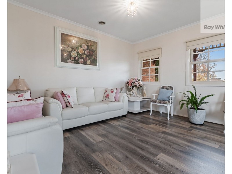 13 Meadowbank Lane, Craigieburn VIC 3064
