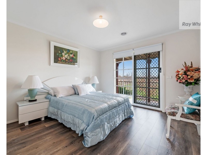 13 Meadowbank Lane, Craigieburn VIC 3064