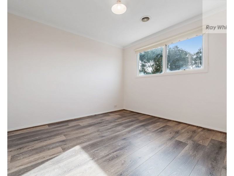 13 Meadowbank Lane, Craigieburn VIC 3064