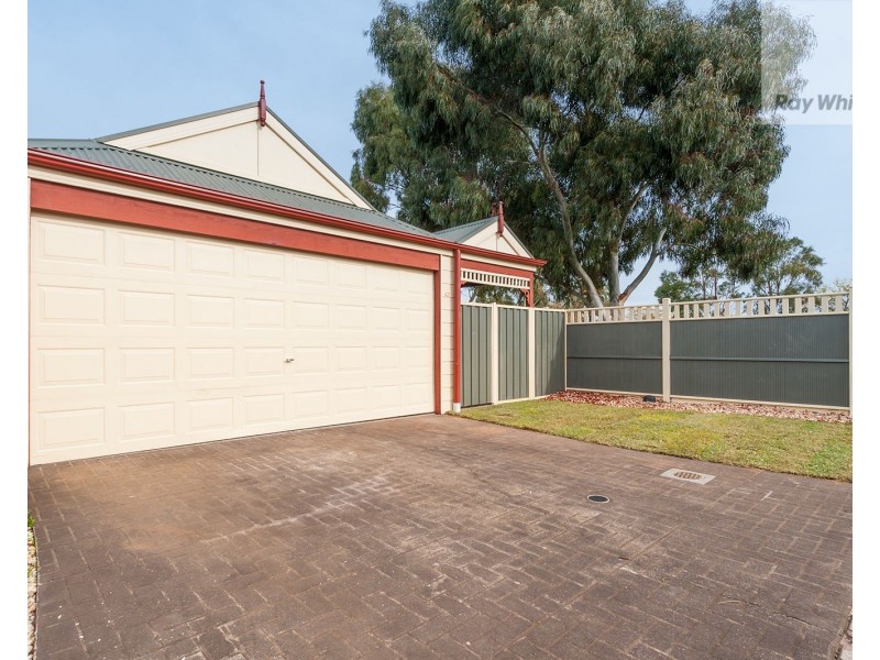 13 Meadowbank Lane, Craigieburn VIC 3064