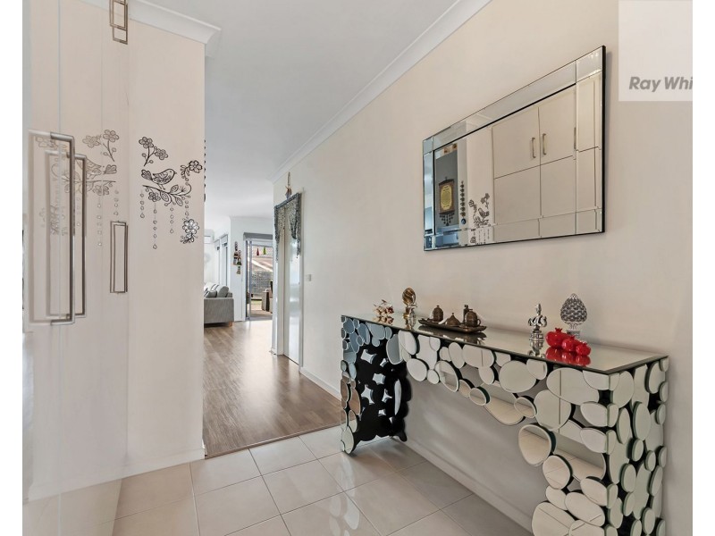 28 Greenham Avenue, Craigieburn VIC 3064