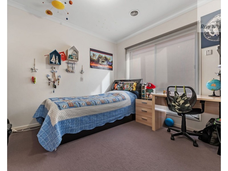 28 Greenham Avenue, Craigieburn VIC 3064