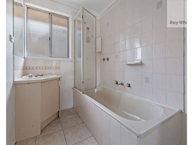 54 Gillingham Crescent, Craigieburn VIC 3064