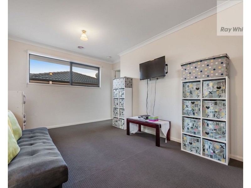 6 Rosette Parade, Mickleham VIC 3064
