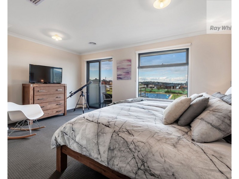 6 Rosette Parade, Mickleham VIC 3064
