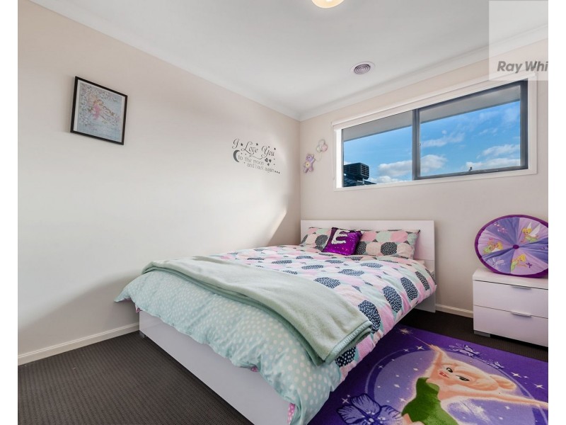 6 Rosette Parade, Mickleham VIC 3064