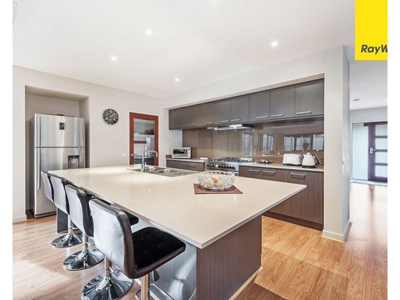 58 Trillium Boulevard, Mickleham VIC 3064