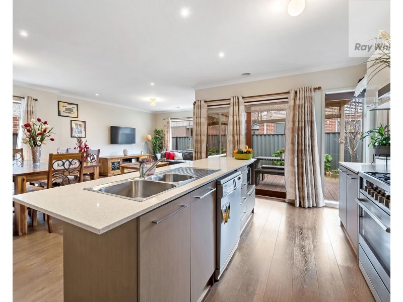 35 Gateshead Street, Craigieburn VIC 3064