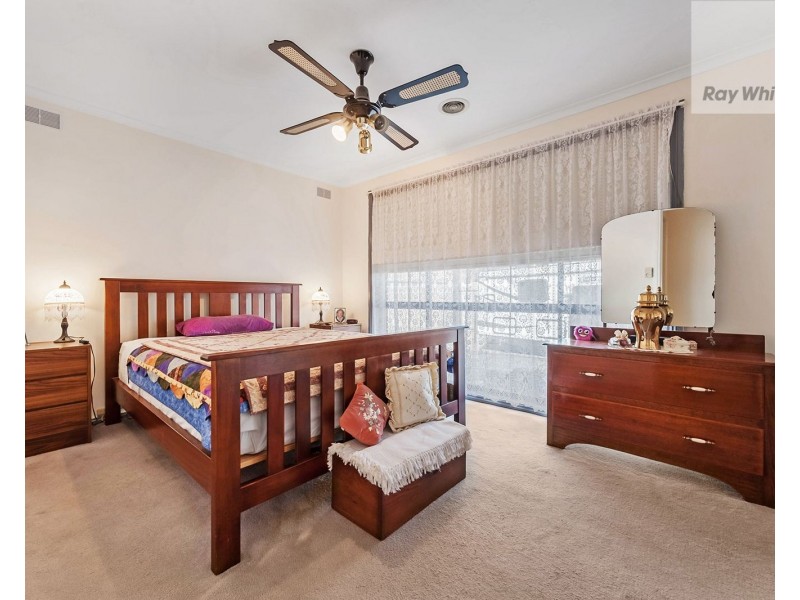 28 Bank Street, Craigieburn VIC 3064