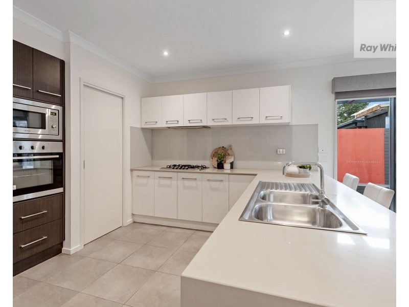 25 Bridgehaven Drive, Craigieburn VIC 3064