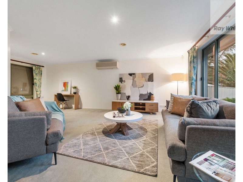 6 Gardenia Close, Craigieburn VIC 3064