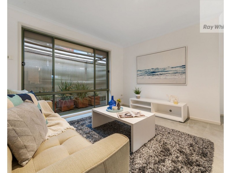 6 Gardenia Close, Craigieburn VIC 3064