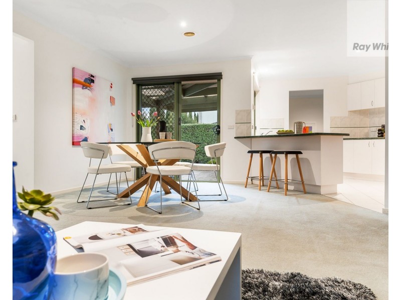 6 Gardenia Close, Craigieburn VIC 3064