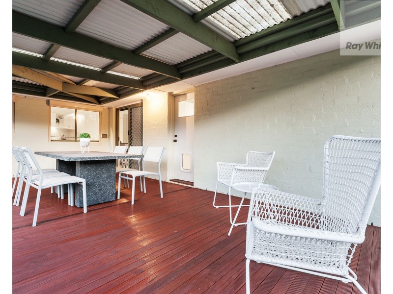 6 Gardenia Close, Craigieburn VIC 3064