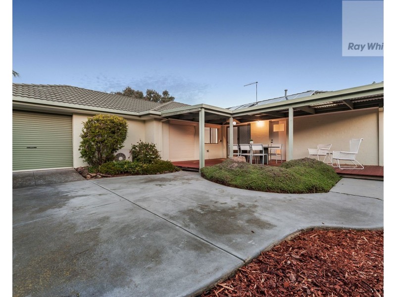 6 Gardenia Close, Craigieburn VIC 3064